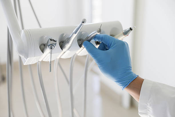 Professional Tooth Extraction technician working in Kincaid, IL